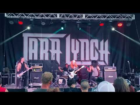 TARA LYNCH Live at Blue Ridge Rock Festival - Evil Enough