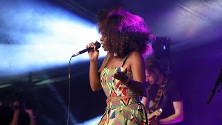 NAO - In The Morning (Glastonbury 2015)