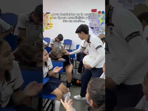 despiertas en la escuela y todo fue un sueño… #futbol #mundial #mexico #mercedesroa