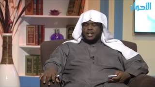 صورة ما حكم تأخير غسل الجنابة إلى بعد طلوع الفجر ؟ وما السنة لمن أراد النوم وهو جنب ؟ | الشيخ خالد الفليج