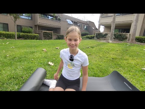 Trying to Get My Middle Splits in 10 Days (Day 1–10 Journey)