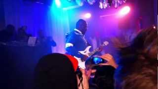 Wyclef Jean - 911 - Guitar Intro - (Live in STHLM 20130214)