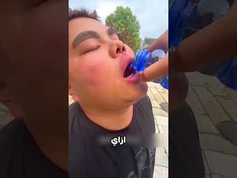 الناس افتكروه تمثال… لحد ما شرب ميّة وصدم الكل! 😳