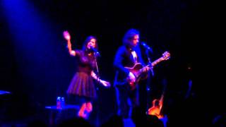 The Civil Wars, The Vic, Birds of a Feather