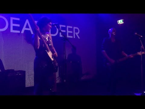 Dear Deer   Chew chew   (MoritzBastei)   (09 juin 2019)