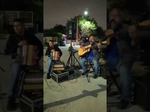 Campaña en la colonia Valles de Anáhuac predicando el Evangelista Héctor Mendoza.