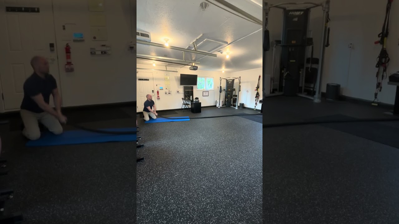 1. Angled Half Kneeling Battle Rope Single Small Waves (Side View)