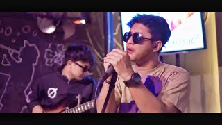 Download lagu ANJI - BUKAN KEKASIH SEMPURNA (TR3SNA MUSIC COVER) mp3