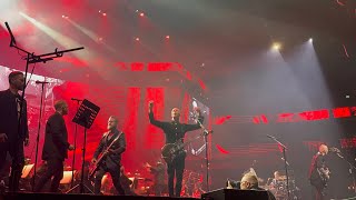 Apulanta &amp; Sinfonia Lahti - Pahempi toistaan