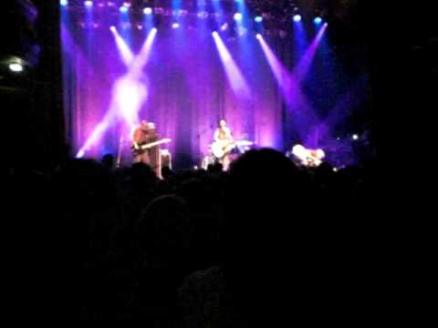 Pascale Picard Band - Smilin' - La Cigale Paris - Oct08