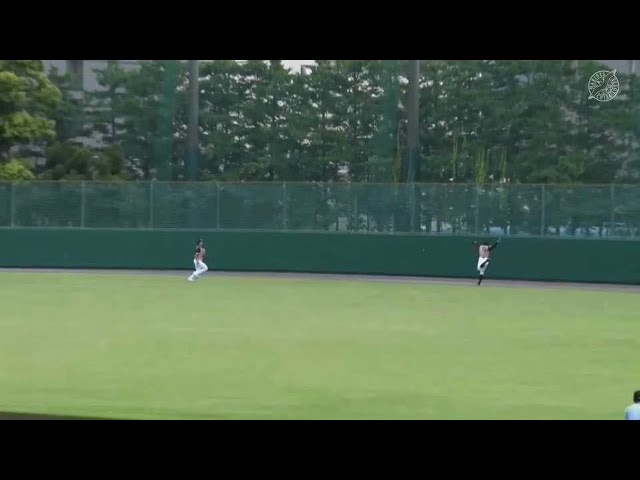 【ファーム】ファイターズ・万波 さすがの身体能力でランニングキャッチ!! 2021/8/26 M-F(ファーム)