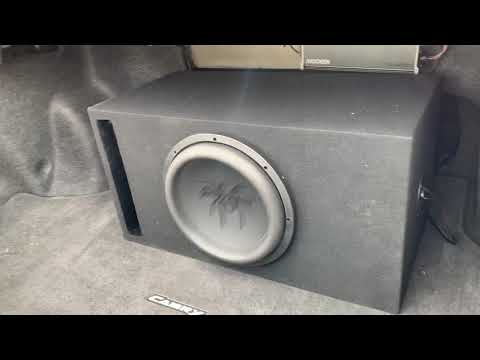 A little #Soundstream Tarantula T5 12.2 BoomSizzle action