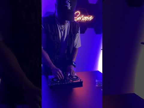 Unboxing the Perfect Travel Size Controller: The Reloop Ready