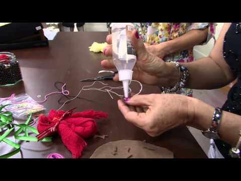 Mulher.com 15/10/2014 - Dobradura Toalhinha Coruja por Nancy Mincauscate