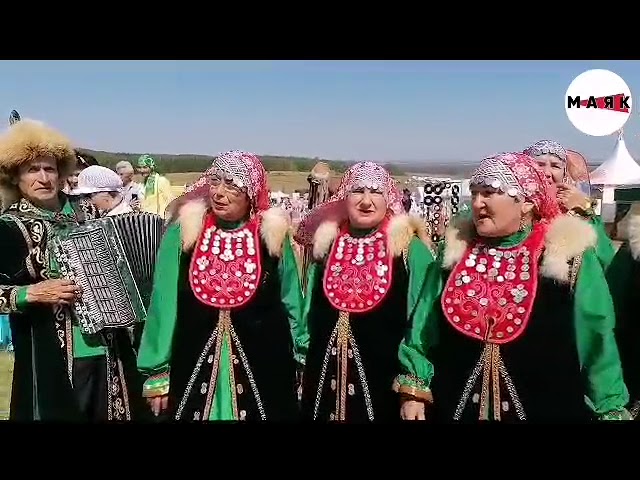 Азнакайның Чатыр тавында фольклор фестивале узды