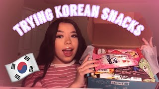 TRYING KOREAN SNACKS 🍭👀