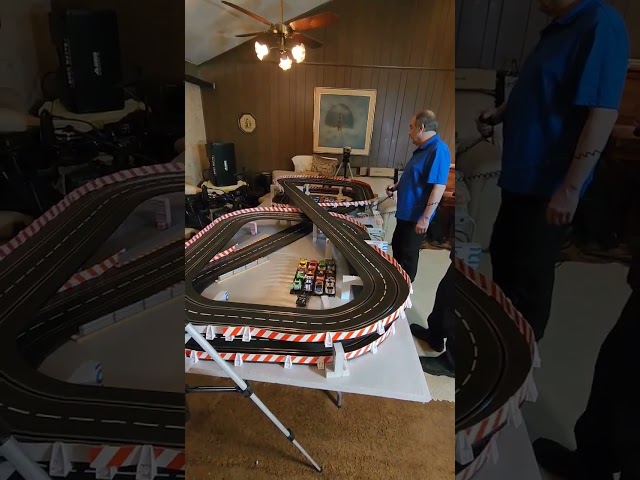 Vídeo relacionado con SCALEXTRIC - Vehículo de Carreras Classic - Coche Slot - Escala 1:32 (FÓRMULA Orange)