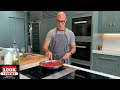Stanley Tucci : How to make Marinara Sauce