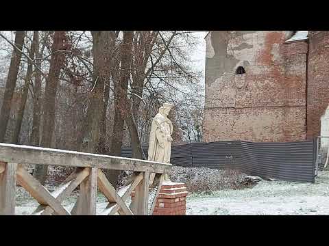 Karłowice koło Brzegu Zamek z1350r. Barokowa Kaplica z 1715 r probostwo ks Dzierżona