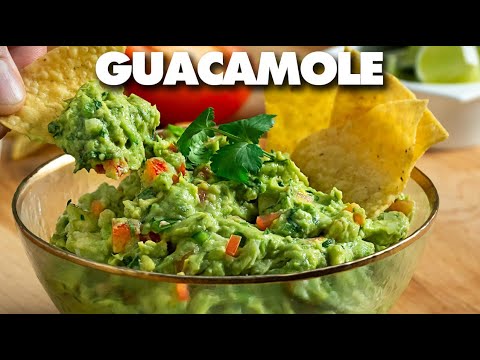 How to Make Fresh Homemade Guacamole - Easy Guacamole Recipe