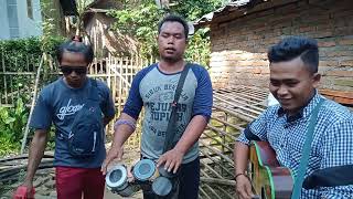 Download lagu pengamen gokil versi pantun madura mp3 Download lagu pengamen gokil versi pantun madura mp3