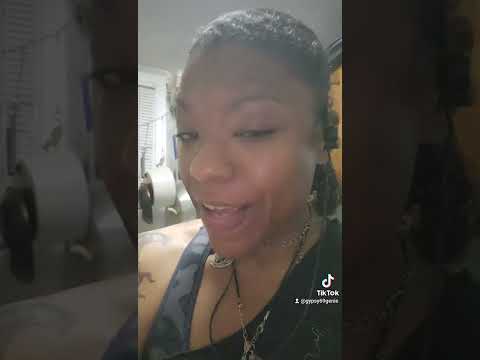 I cooked some delicious black bean rice the other night, paired with red 🍇&🍒