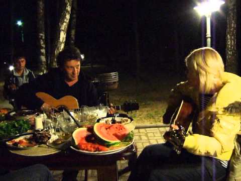 Алексей и Анастасия Макаревич "Cotton Fields" под гитару