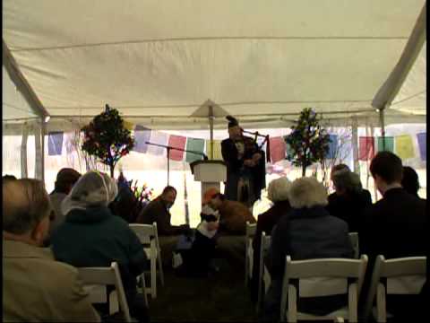 Bo'service 3-5-2006 Boomer does his part.