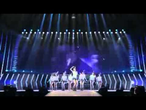 Taeyooseo couple - Taeyeon ft Seohyun SNSD Solo part Into the new world (Part 1)