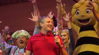 Samson en Gert, Prinsessia, K3 en vele anderen zingen &quot;Feestje&quot;