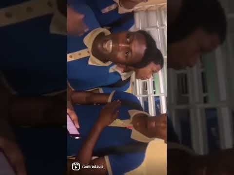 VIDEO COMPLETO DE FLOW 28 EN LA ESCUELA😈