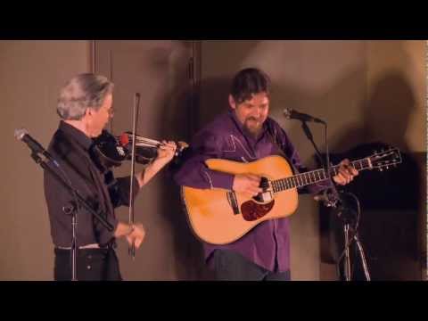 GOLDEN EAGLE HORNPIPE (Traditional Fiddle Tune): Performed by Darol Anger & Scott Law