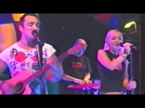 The Mavis's -  Coming Home  (Live) Good News Week