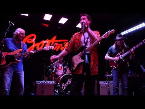Bonefish Johnny and band perform Groove Thangs' 