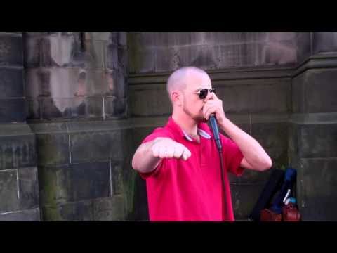 Dave Crowe Beat Boxer On The Royal Mile Festival Fringe In Edinburgh Scotland, Britain, UK