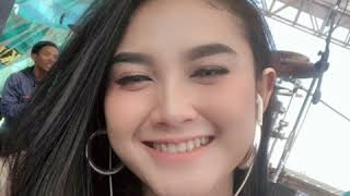 Download lagu Dangdut Terbaru 2019 Satu Nama Tetap Dihati - ARLINDA PUTRI NEW ADELLA 2019 Live mp3 Download lagu Dangdut Terbaru 2019 Satu Nama Tetap Dihati - ARLINDA PUTRI NEW ADELLA 2019 Live mp3