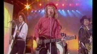 Slade - We won't give in