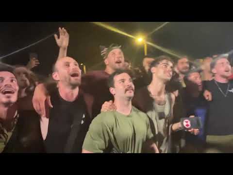 Berry Sakharof sings Shir Lama'alot with hundreds of IDF combat soldiers - Version 1