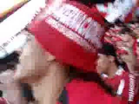 "Vamos Cantar pro Colorado" Barra: Guarda Popular • Club: Internacional