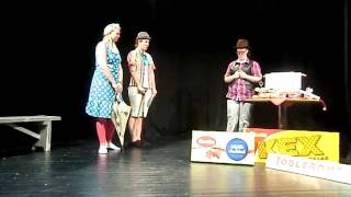 Krakel Spektakel köper en klubba