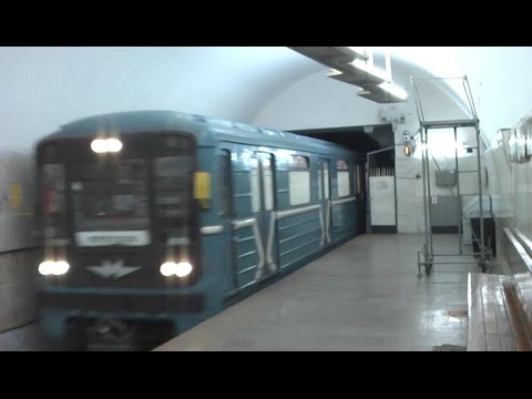 81-760 ока. 6 москва. 6 калининская линия. Технопарк поезд метро. Русич поезд на станции арбатской.