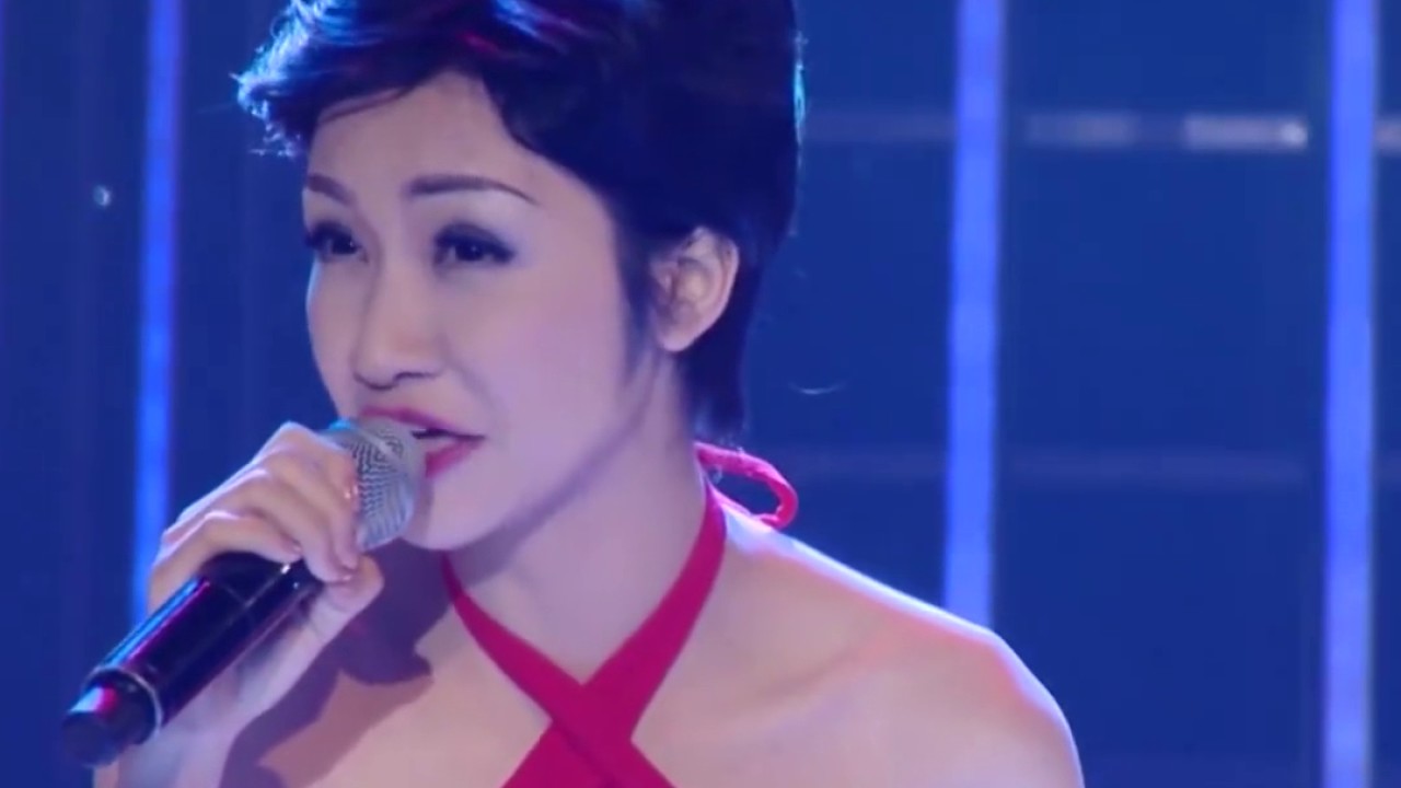 Một năm đầy biến động của showbiz Việt =)))