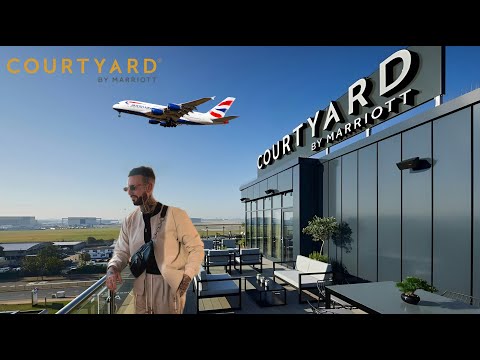 Courtyard by Marriott Heathrow | SkyBar with runway views.