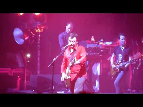 MANIC STREET PREACHERS 'LET'S GO TO WAR' PREMIERE NEW SONG @ 02 BRIXTON, LONDON 2014