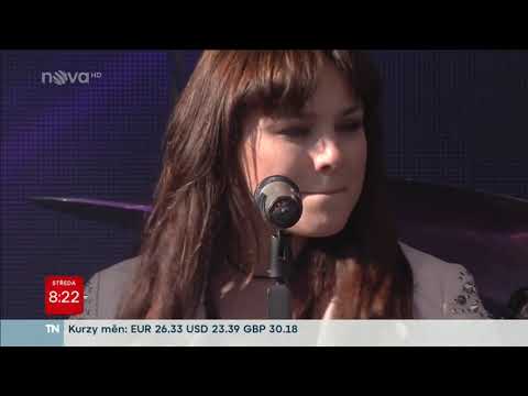 Ewa Farna - Boží Mlejny Melou (Snídaně S Novou 2017)