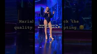 Mariah checking the quality of gift from a fan before keeping it  💎 #mariahcarey #mariah