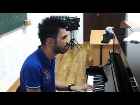 Alex Barok singing Jamie Foxx - I ve got a woman