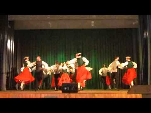 Latvian folk dance group "Kalve" (TDA Kalve) - Mugurdancis