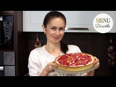 Tarta z truskawkami i kremem z mascarpone i śmietany na spodzie z kruchego ciasta. MENU Dorotki