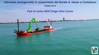preview picture of video 'La Dragaggi srl - Ripascimento Jesolo  2014 - Fase 1 - Prelievo sabbia M/N Draga Gino Cucco'